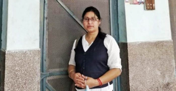 स्वास्थ्य मन्त्रालयकी उपसचिव रोशनीदेवी कार्कीलाई इन्टेग्रीटी आइकन २०२२ सम्मान